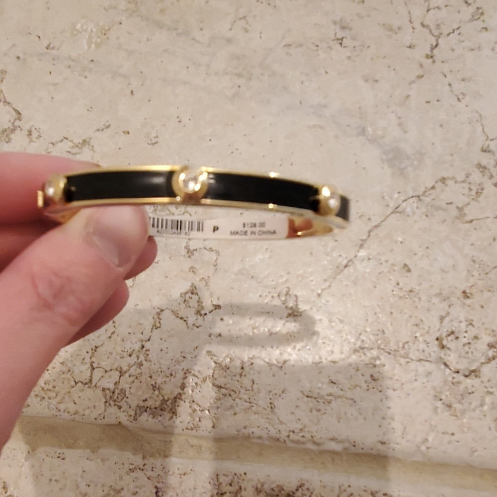 NWT Henri Bendel black enamel bangle